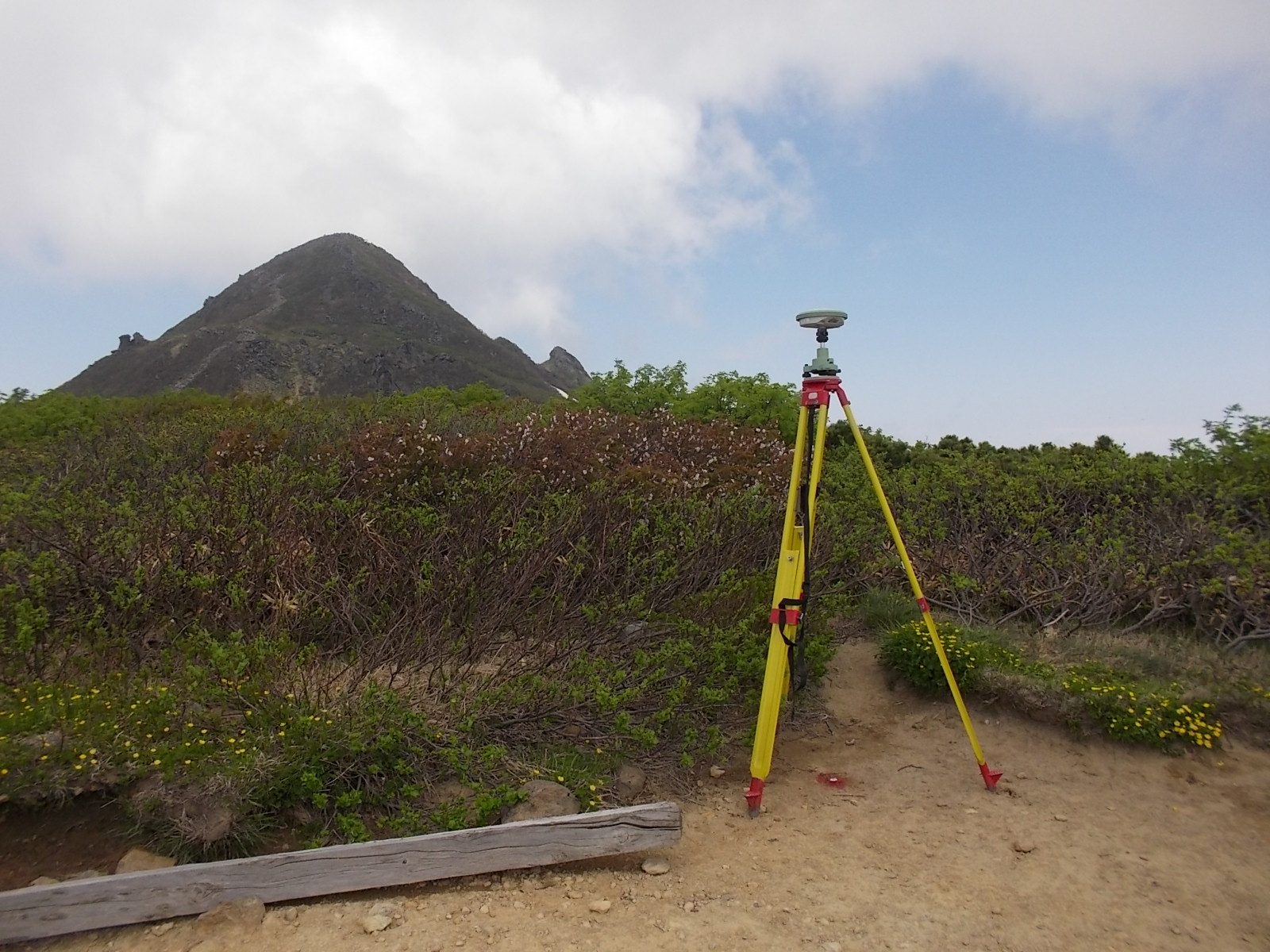 47火山観測整備に伴う用地測量業務（仙台管区）のイメージ画像